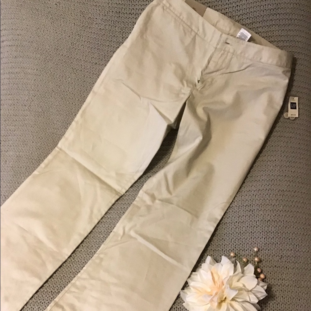 BNWT Gap Khakis